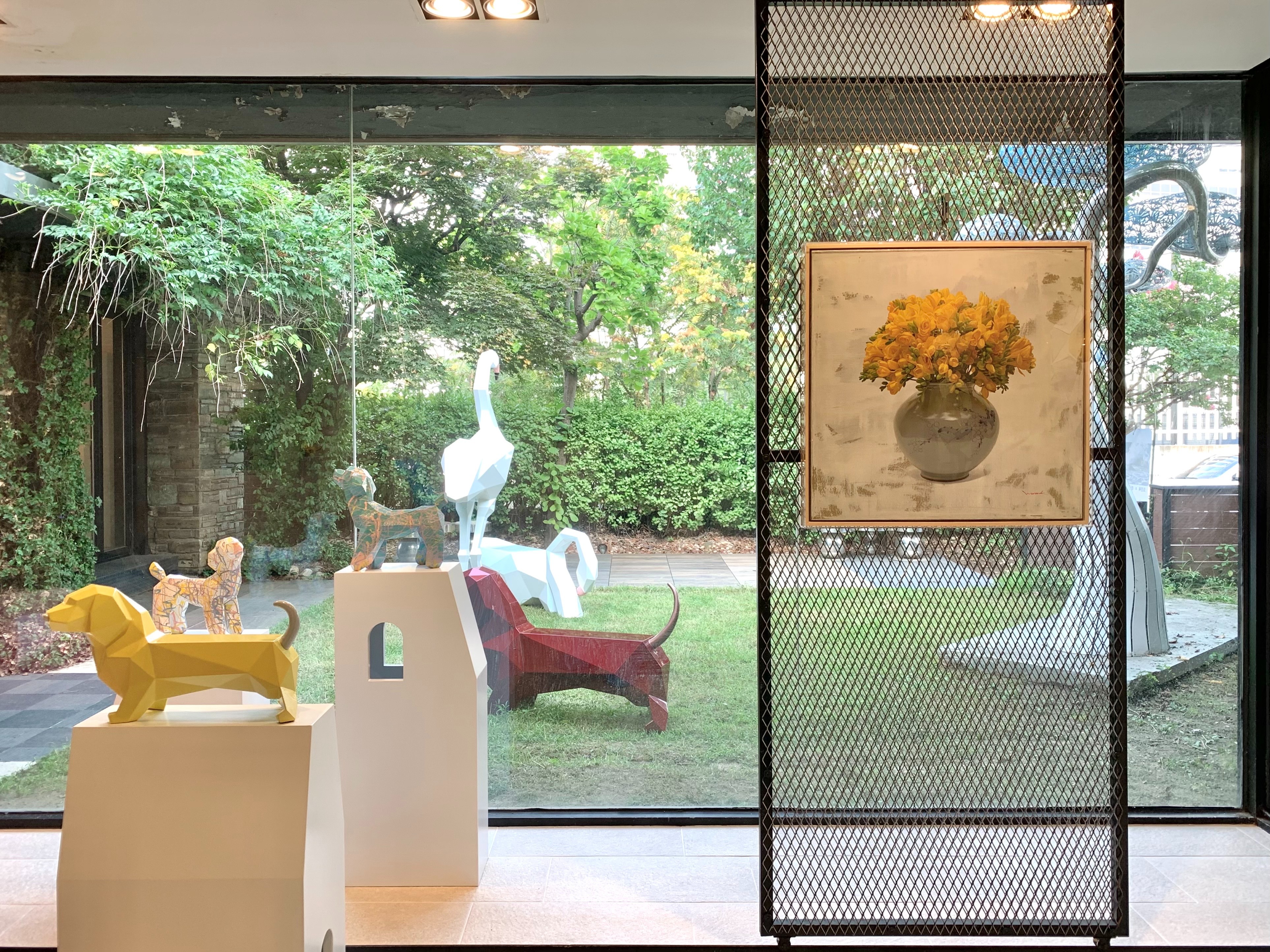 전시전경 · Exhibition view · (이미지 출처 = 리나갤러리) · (Image Source = lina gallery)