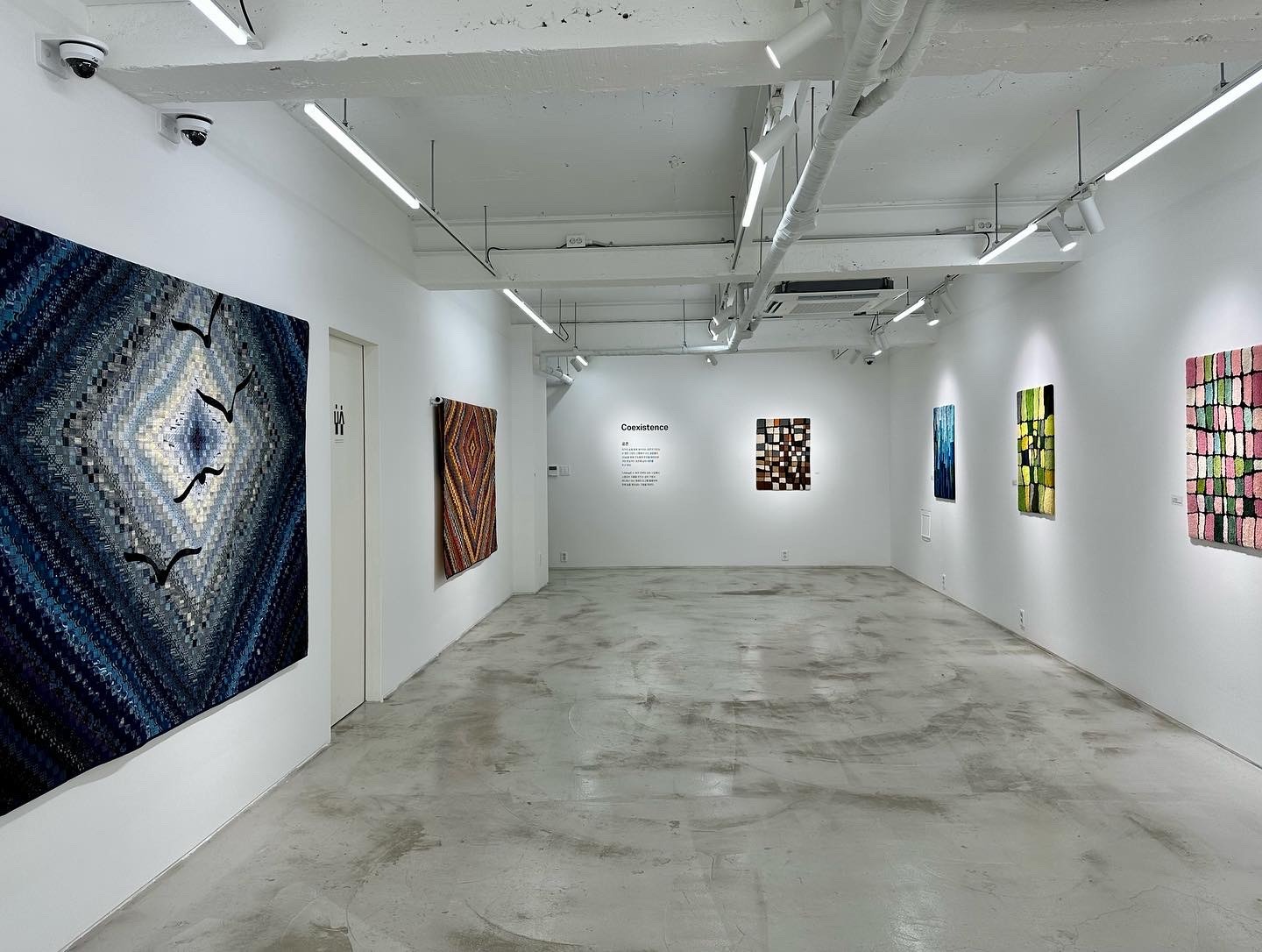 전시전경 · Exhibition view · (이미지 제공 = CN갤러리) · (Image Source = cn gallery)