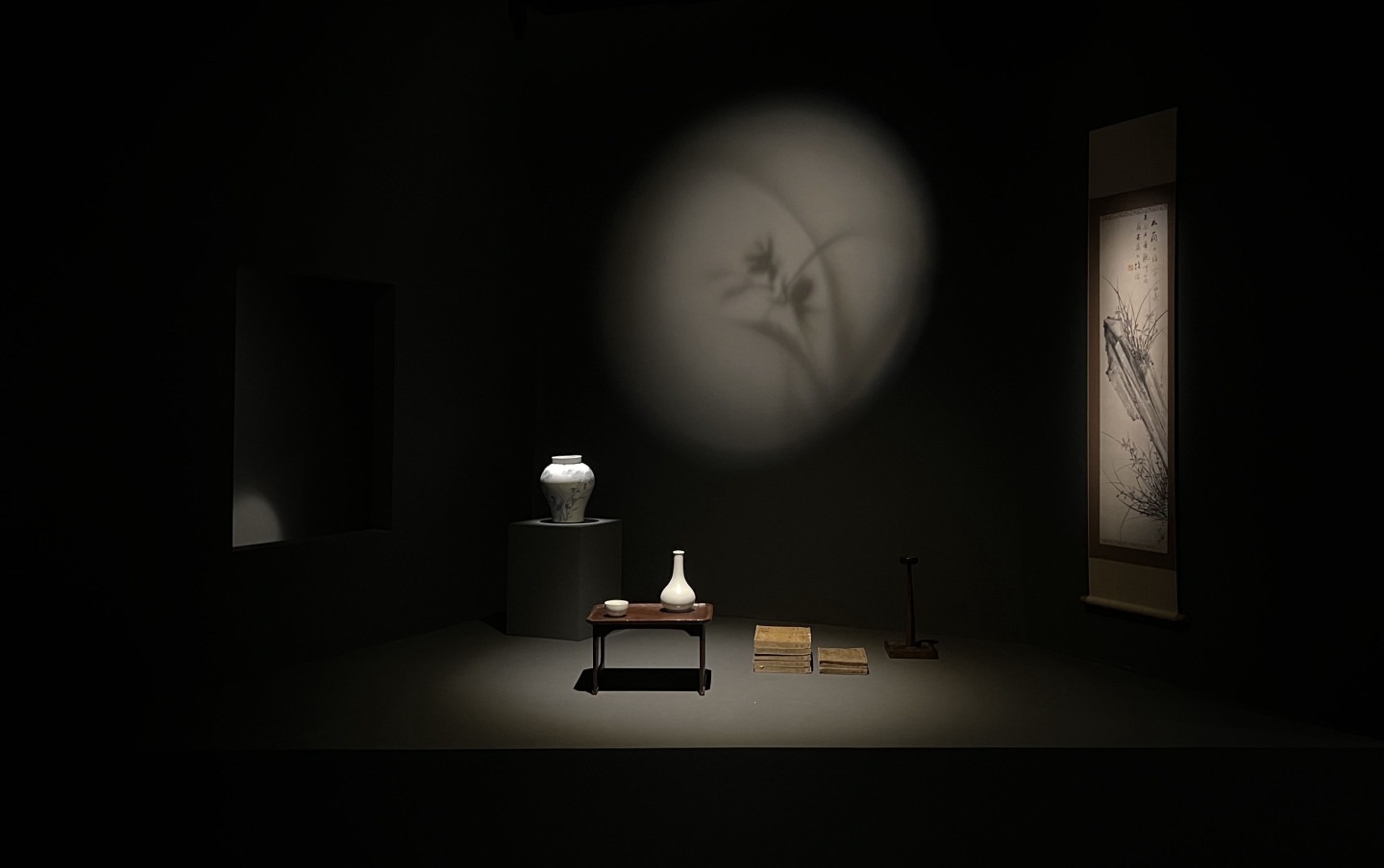 제 2전시실 속 강희안의 방 · (이미지 출처 = 호림미술관 신사분관) · (Source = HORIM Museum Sinsa)