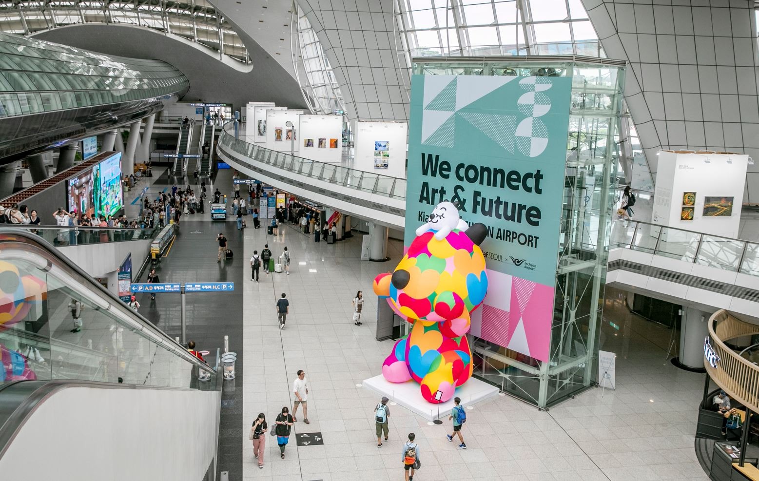 전시전경 · Exhibition view · (이미지 출처 = 인천국제공항문화예술공연) · (Image Source = Incheon International Airport Culture and Arts Performance)