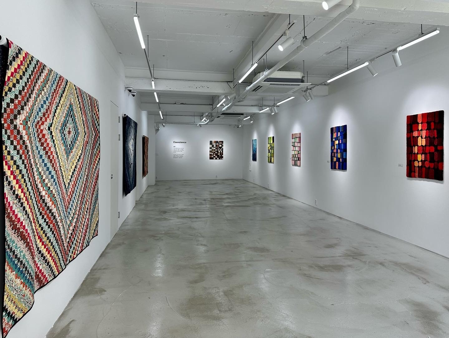 전시전경 · Exhibition view · (이미지 제공 = CN갤러리) · (Image Source = cn gallery)