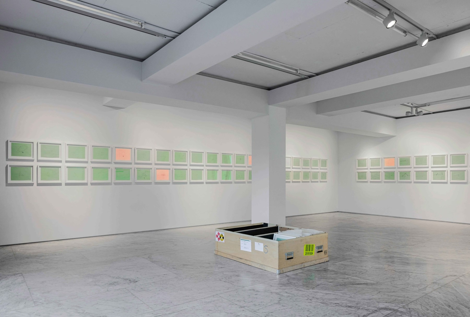 전시전경 · Exhibition view · (이미지 출처 = PKM갤러리) · (Image Source = PKM gallery)