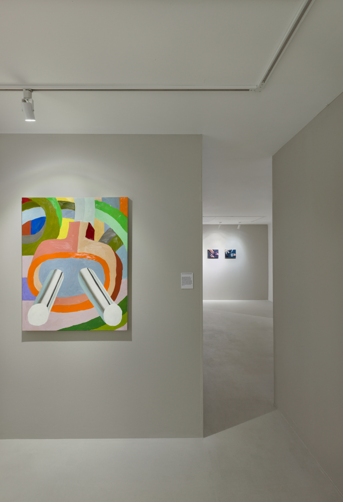 전시전경 · Exhibition view · (출처 = 에브리데이몬데이) · (Source = Everyday Mooonday)