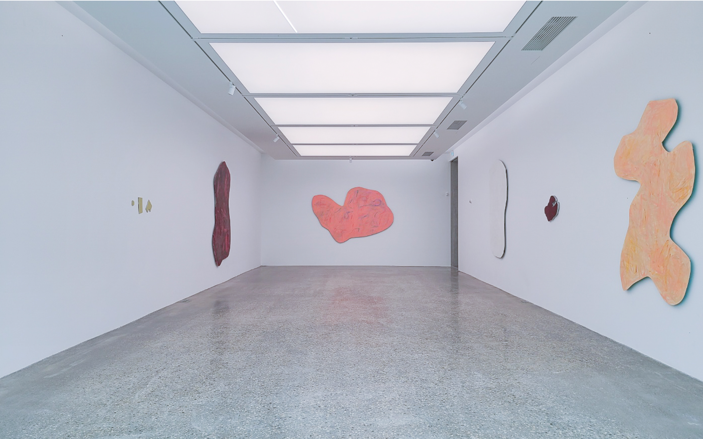 전시전경 · Exhibition view · (출처 = 리안갤러리) · (Source = Leeahn Gallery)