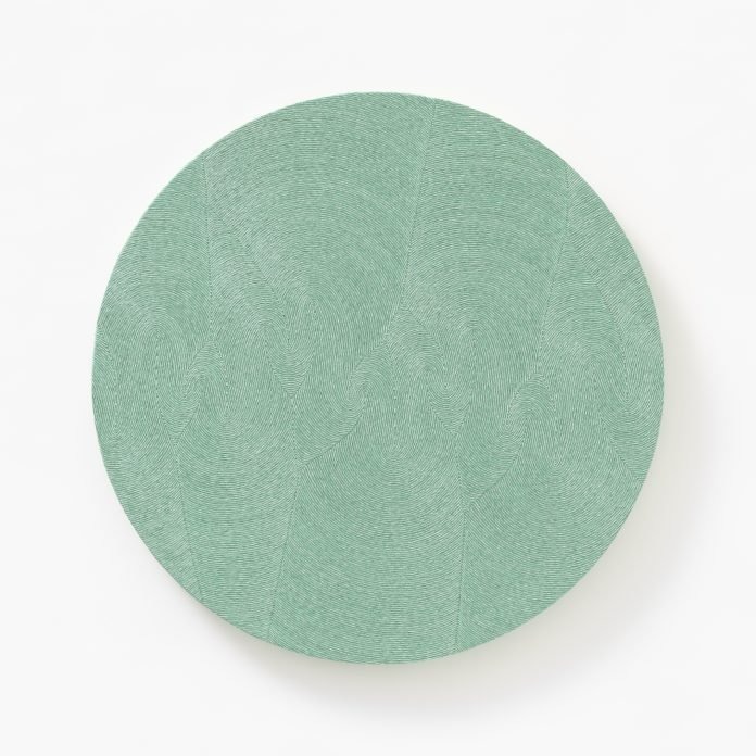 Resonance: microscopic 44 · paper yarn · D55cm · 2023 · Resonance: microscopic 44 · paper yarn · 조원아 · Cho Wona · (이미지 출처 = 비트리갤러리) · (Image Source = b-treegallery)