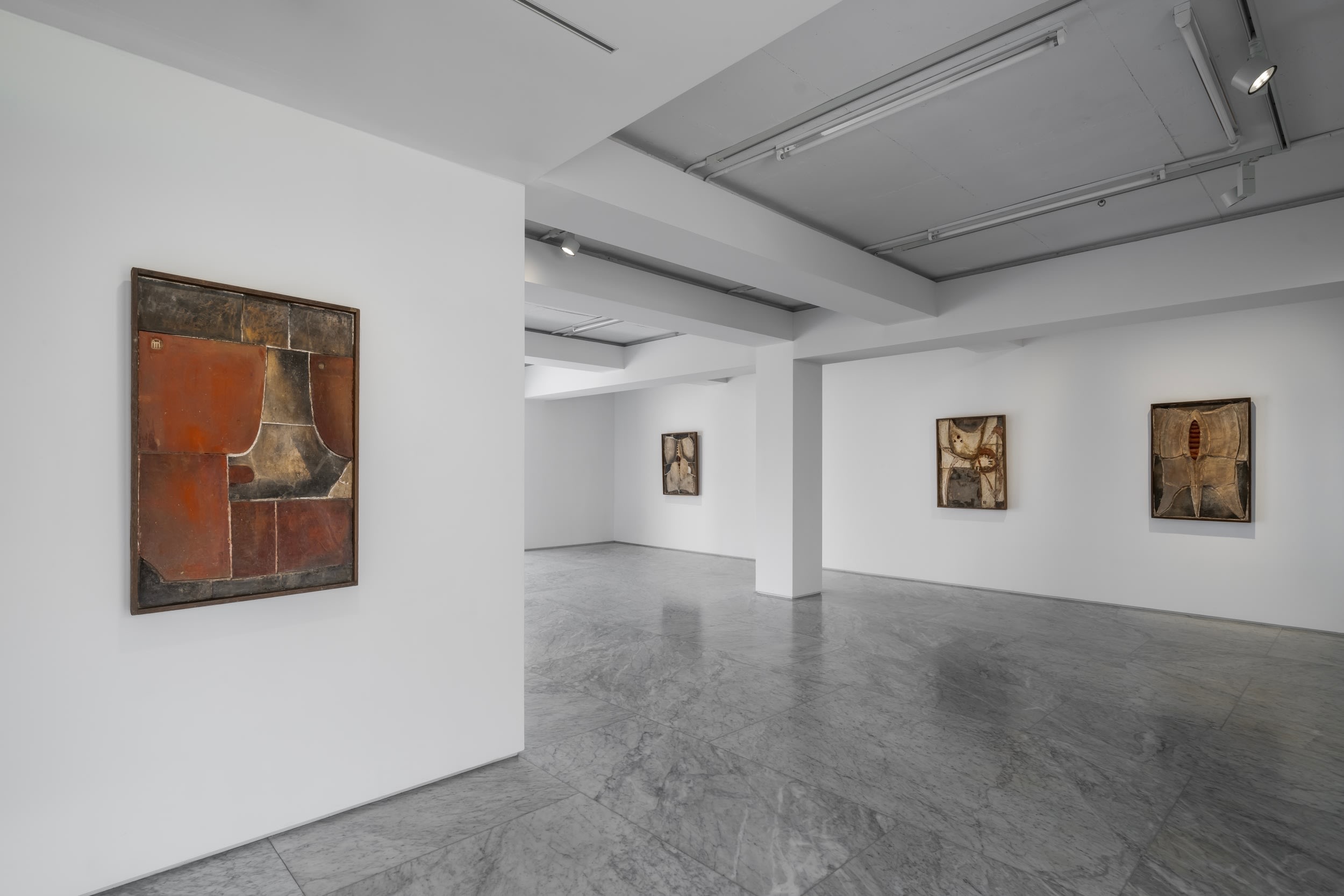 전시전경 · Exhibition view · (출처 =  PKM갤러리) · (Source = PKM Gallery)