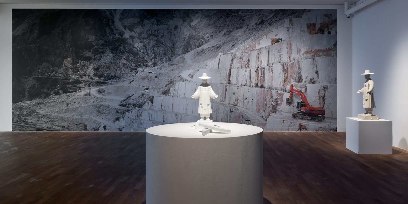 전시전경 · Exhibition view · (이미지 출처 = 가나아트) · (Image Source = ganaart)