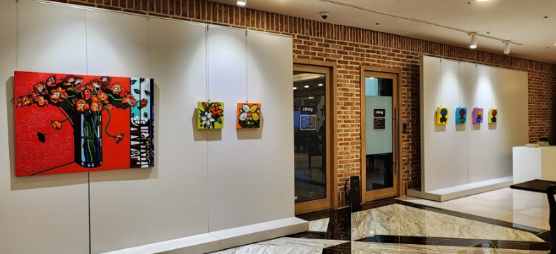 전시전경 · Exhibition view · (이미지 출처 = 이랜드스페이스) · (Image Source = E-LAND SPACE)