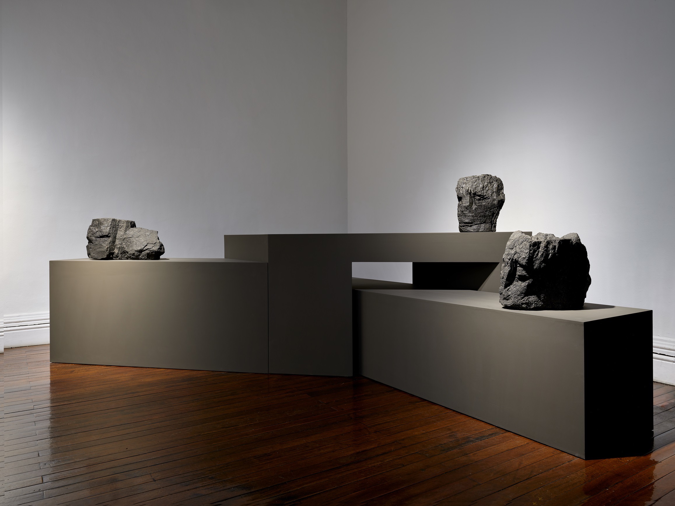전시전경 · Exhibition view · (출처 = 서울시립미술관) · (Source = Seoul Museum of Art)