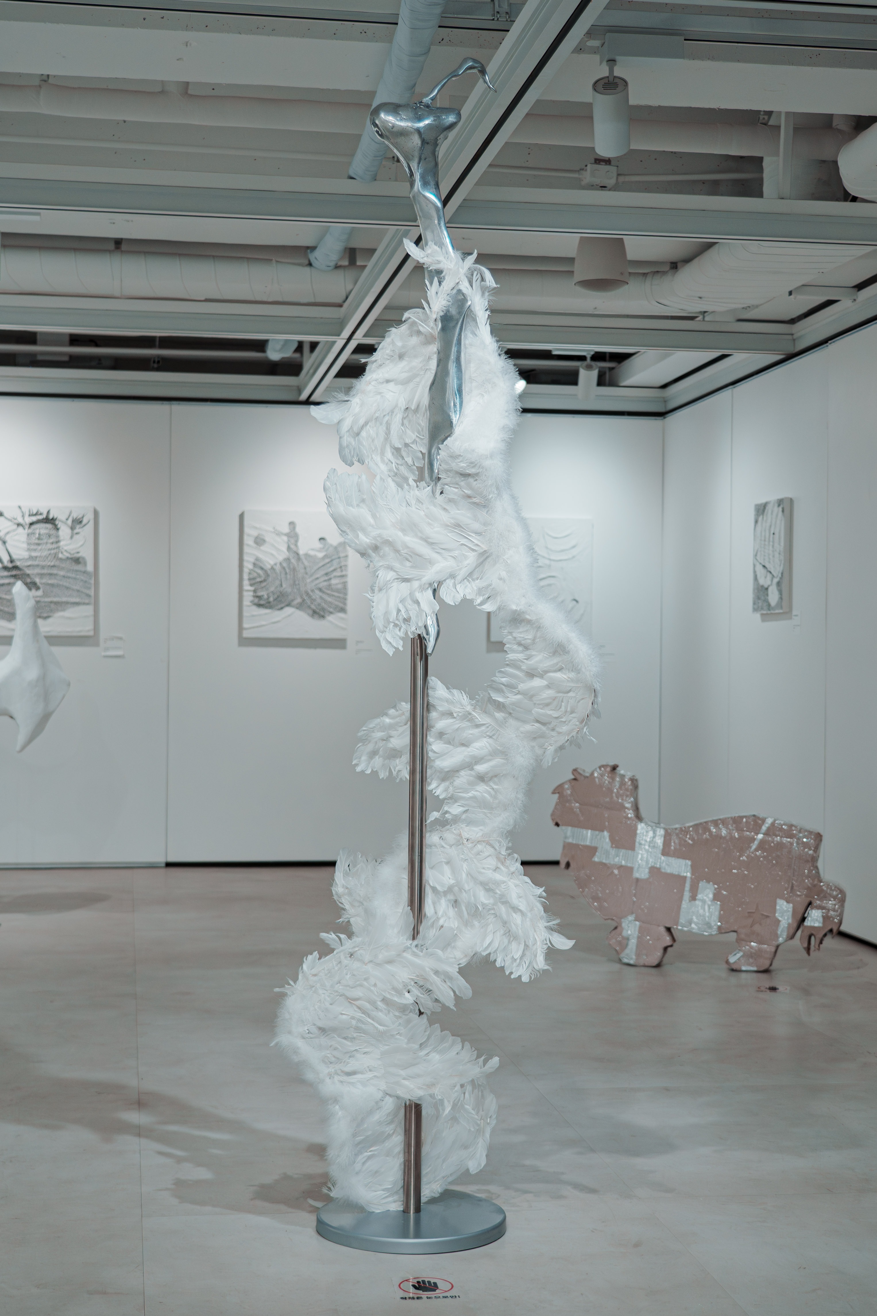 전시전경 · Exhibition view · (이미지 제공 = NC문화재단)