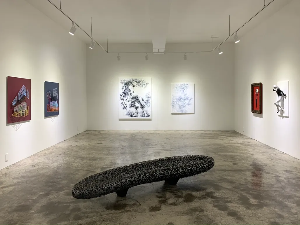 전시전경 · Exhibition view · (이미지 출처 = 리나갤러리)