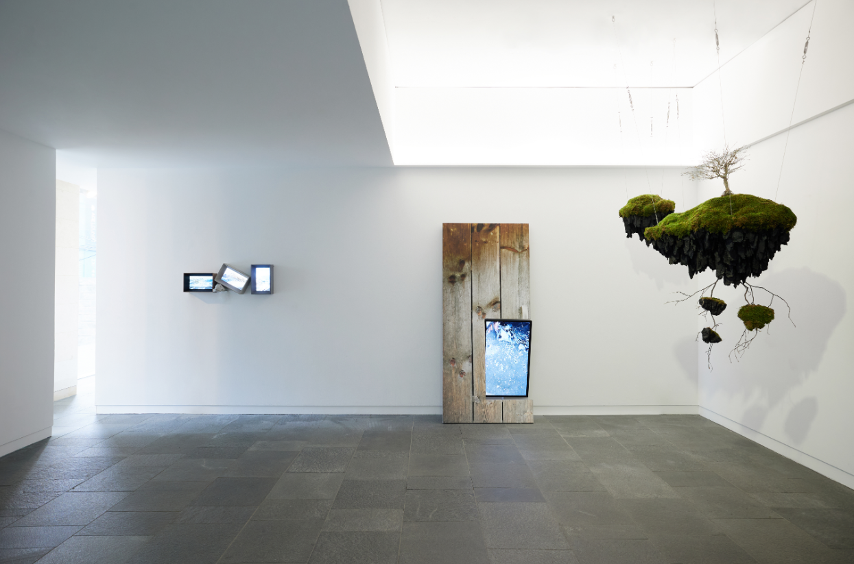 전시전경 · Exhibition view · (이미지 출처 = 노블레스컬렉션)