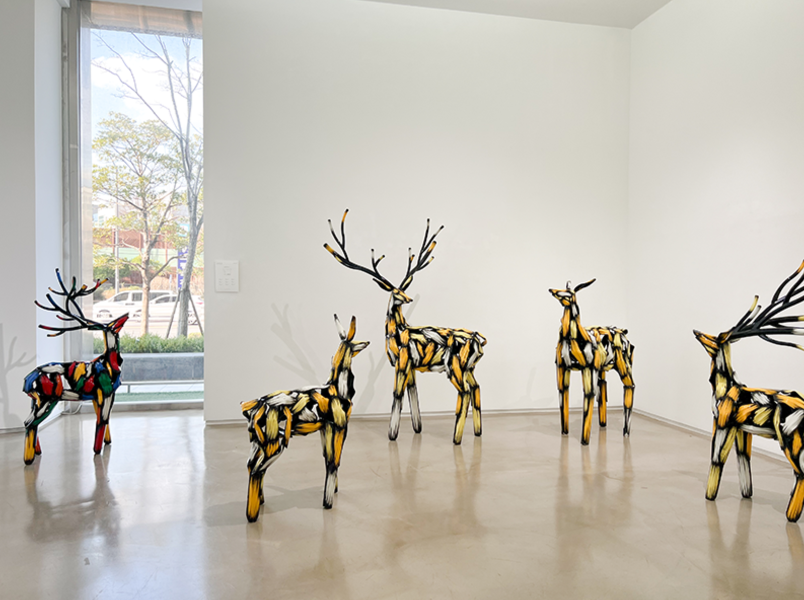 전시전경 · Exhibition view · (출처 = 소울아트스페이스)