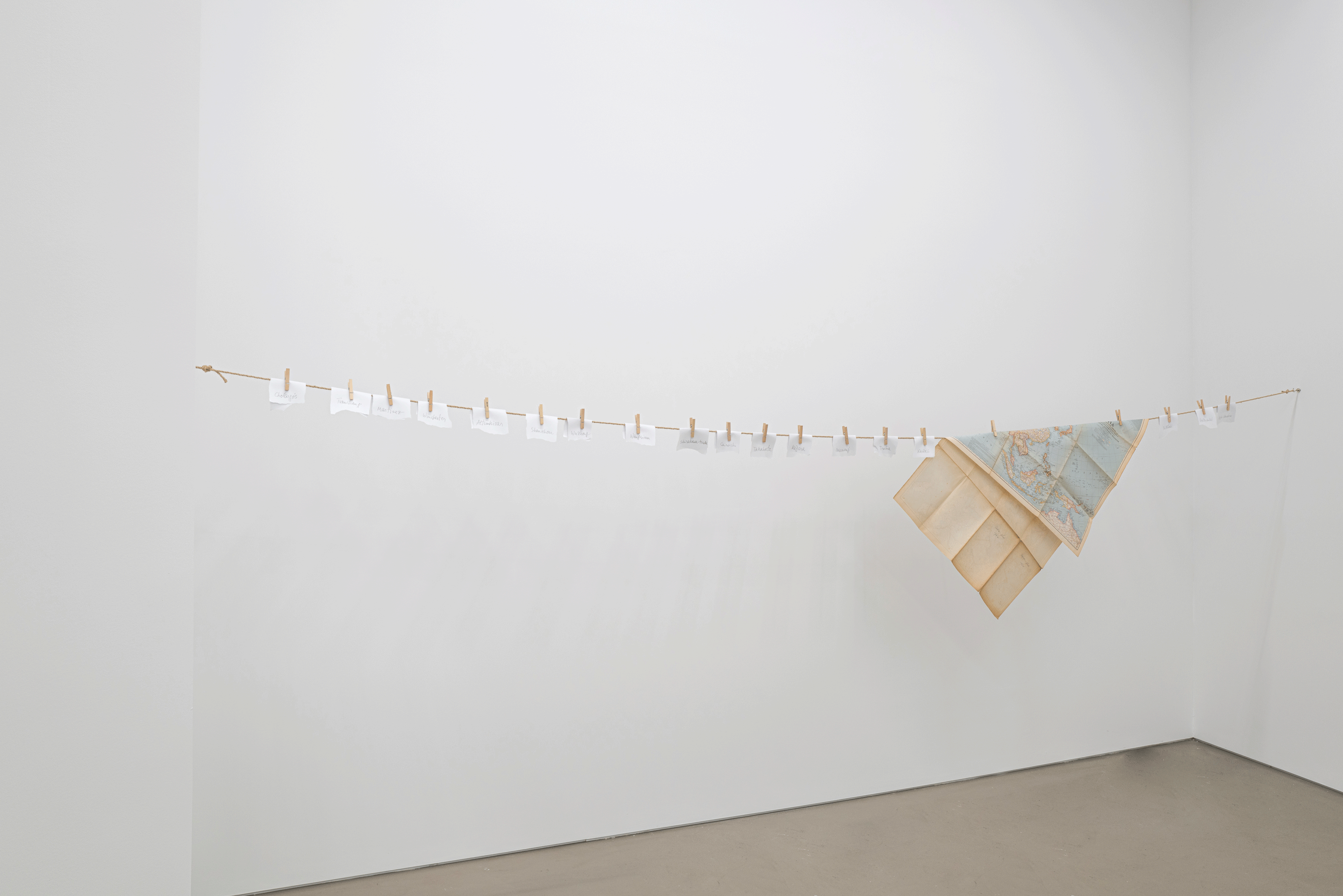 전시전경 · Exhibition view · (이미지 출처 = 갤러리신라)
