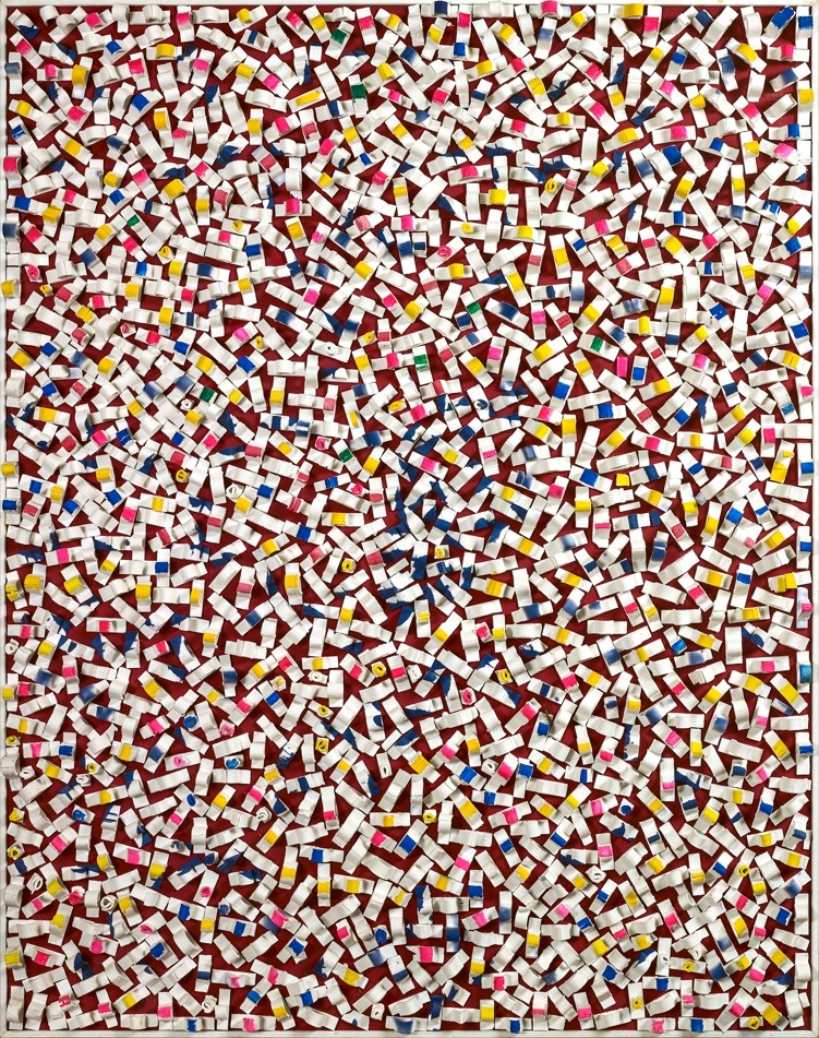 집적된 존재의 시간 · 흙.유약.아크릴 · 105x130x5cm · 2023 · 이흥복 · (이미지 출처 = 유나이티드갤러리)