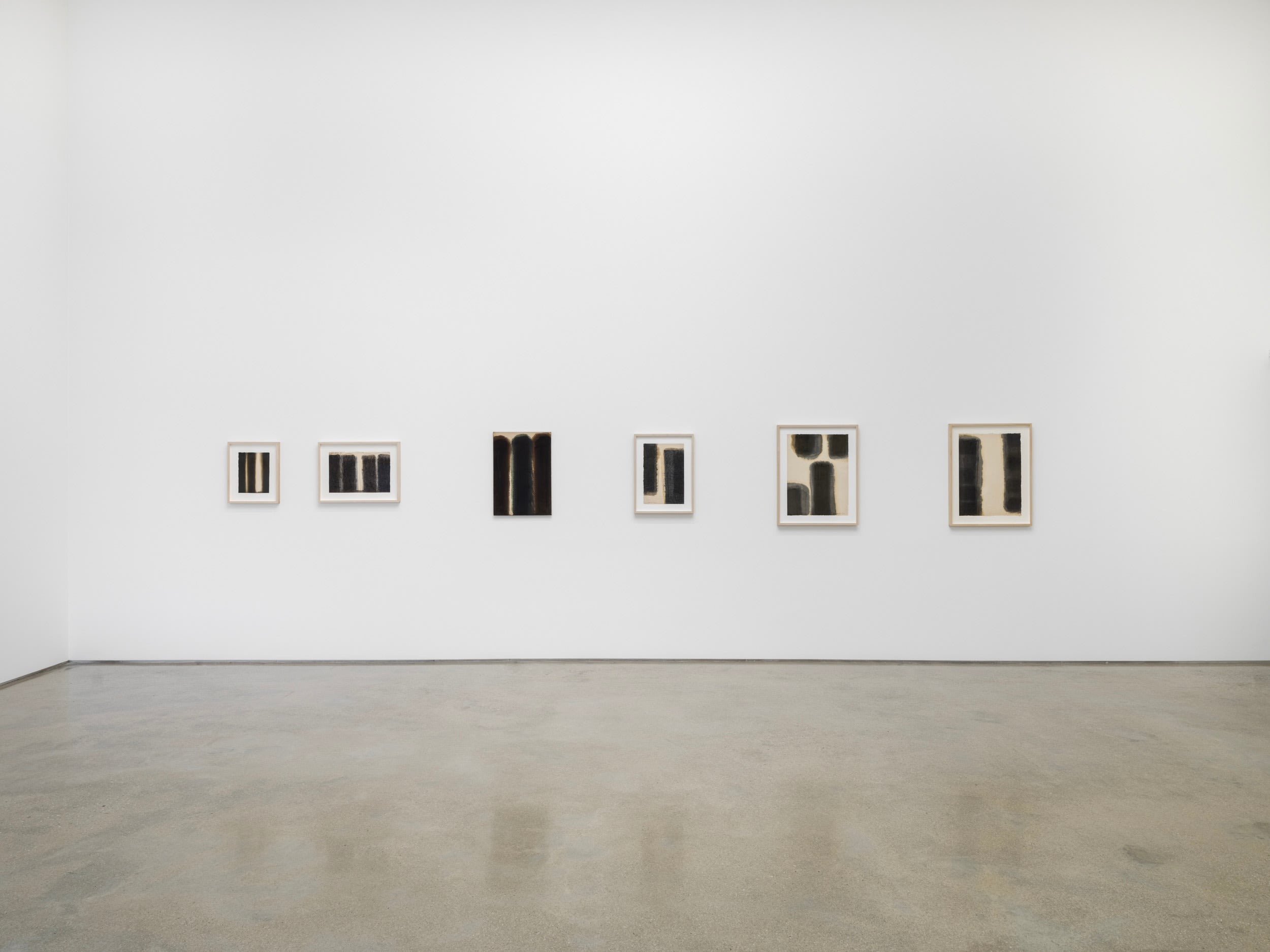 전시전경 · Exhibition view · (출처 = pkm갤러리)