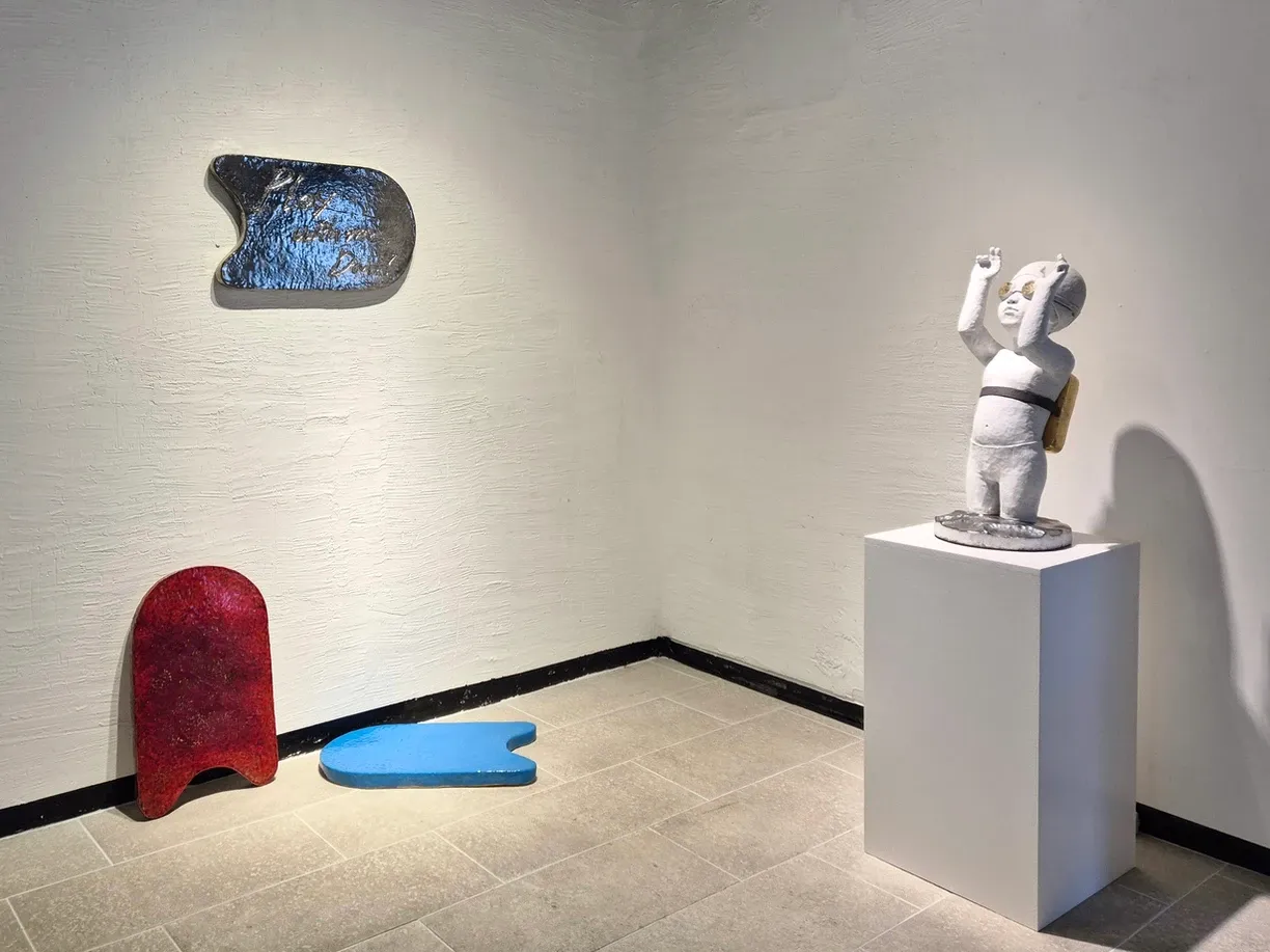 전시전경 · Exhibition view · (출처 = 리나갤러리)