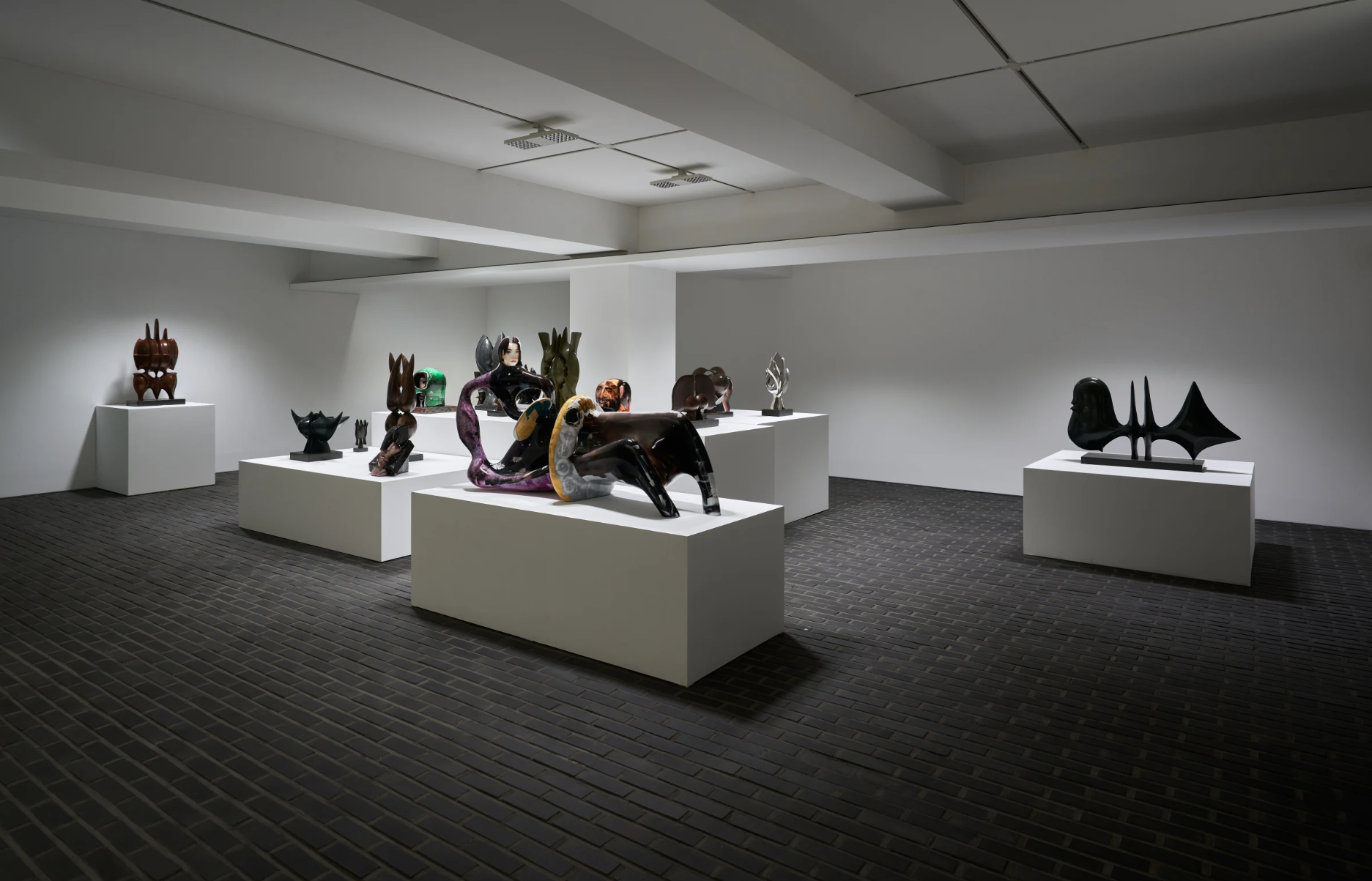 전시전경 · Exhibition view · (출처 = 아라리오갤러리)