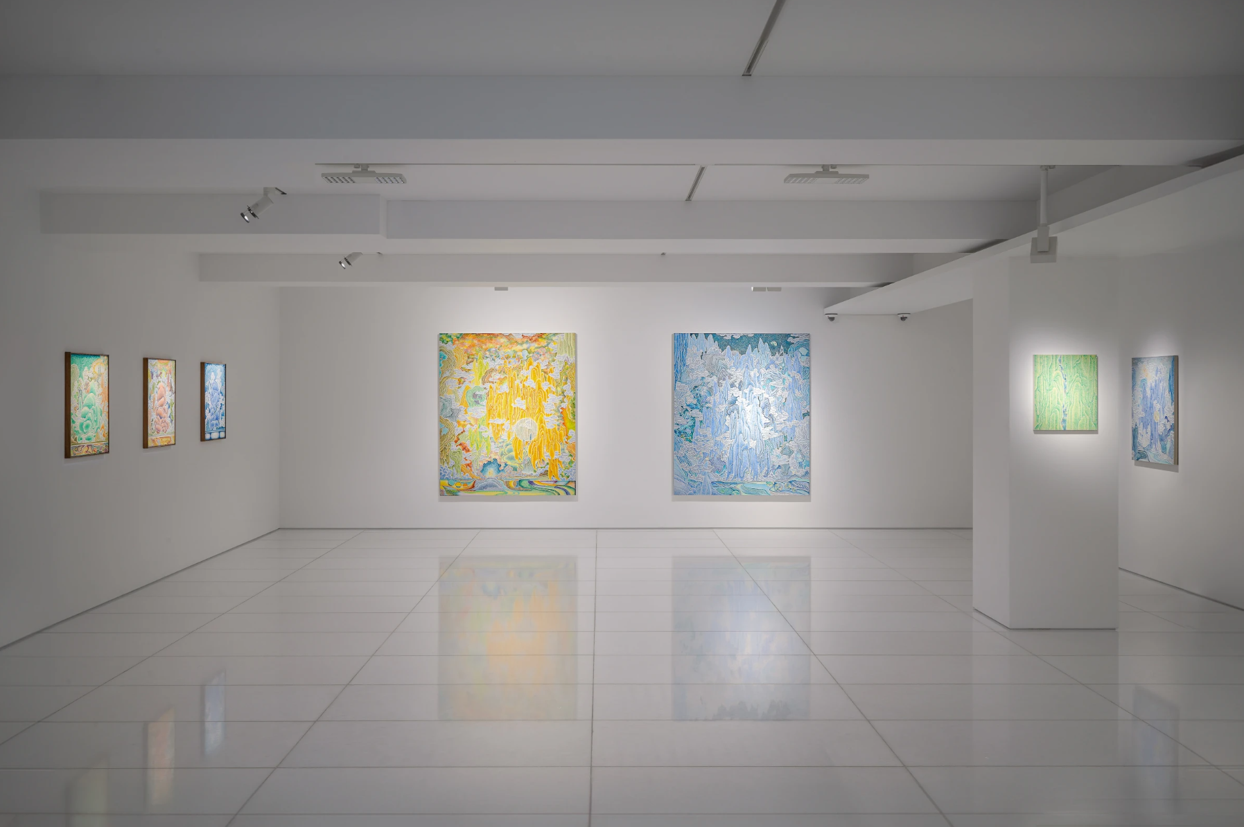 전시전경 · Exhibition view · (출처 = 아라리오갤러리)