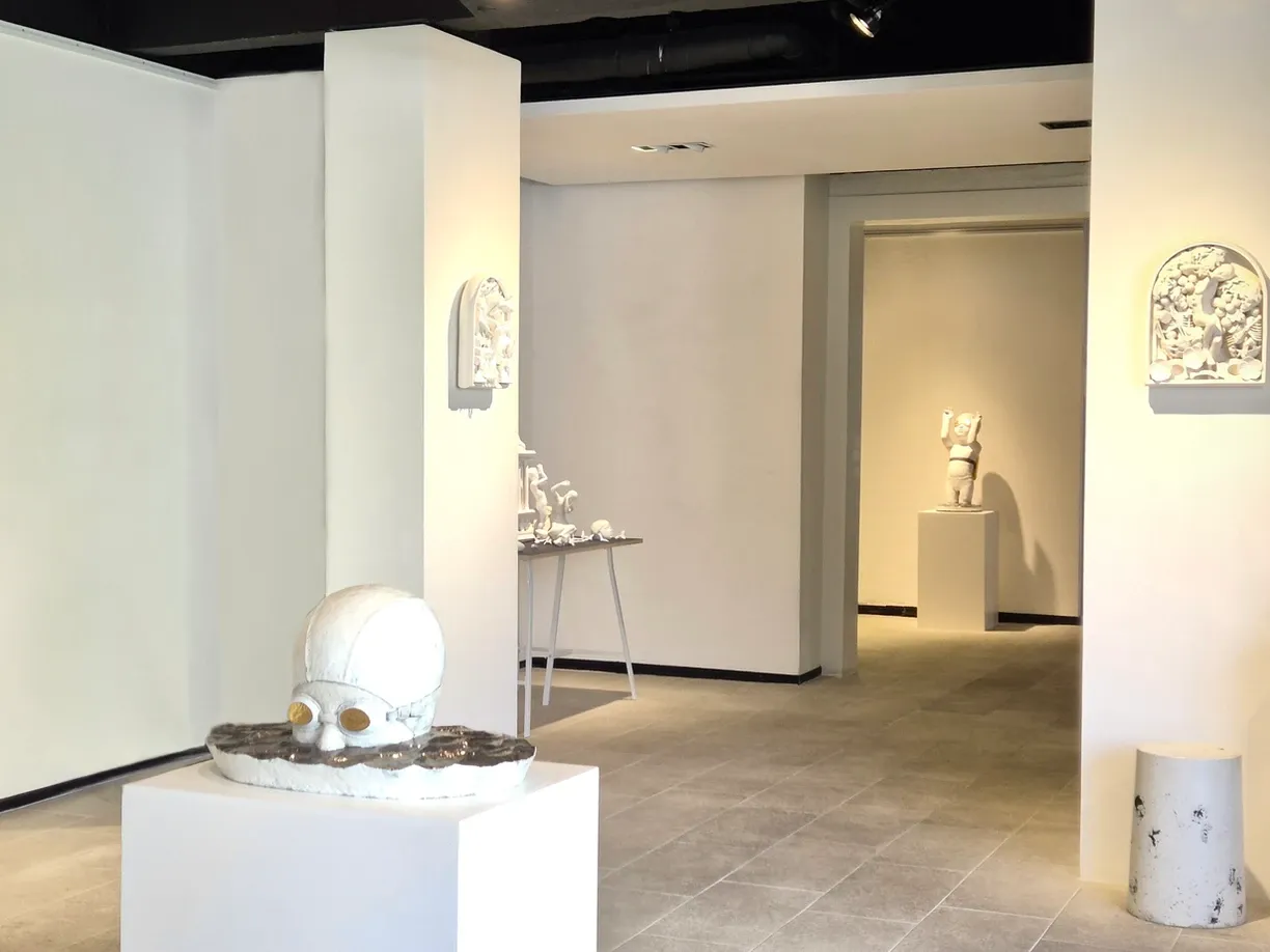 전시전경 · Exhibition view · (출처 = 리나갤러리)