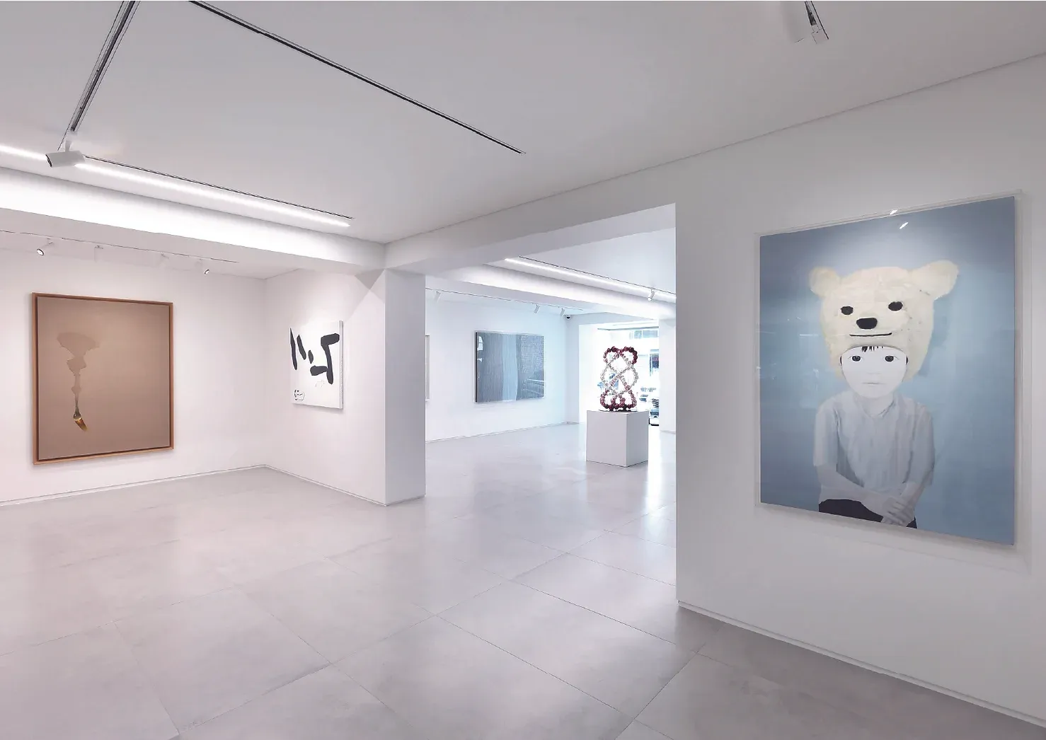 전시전경 · Exhibition view · (출처 = 송아트갤러리)