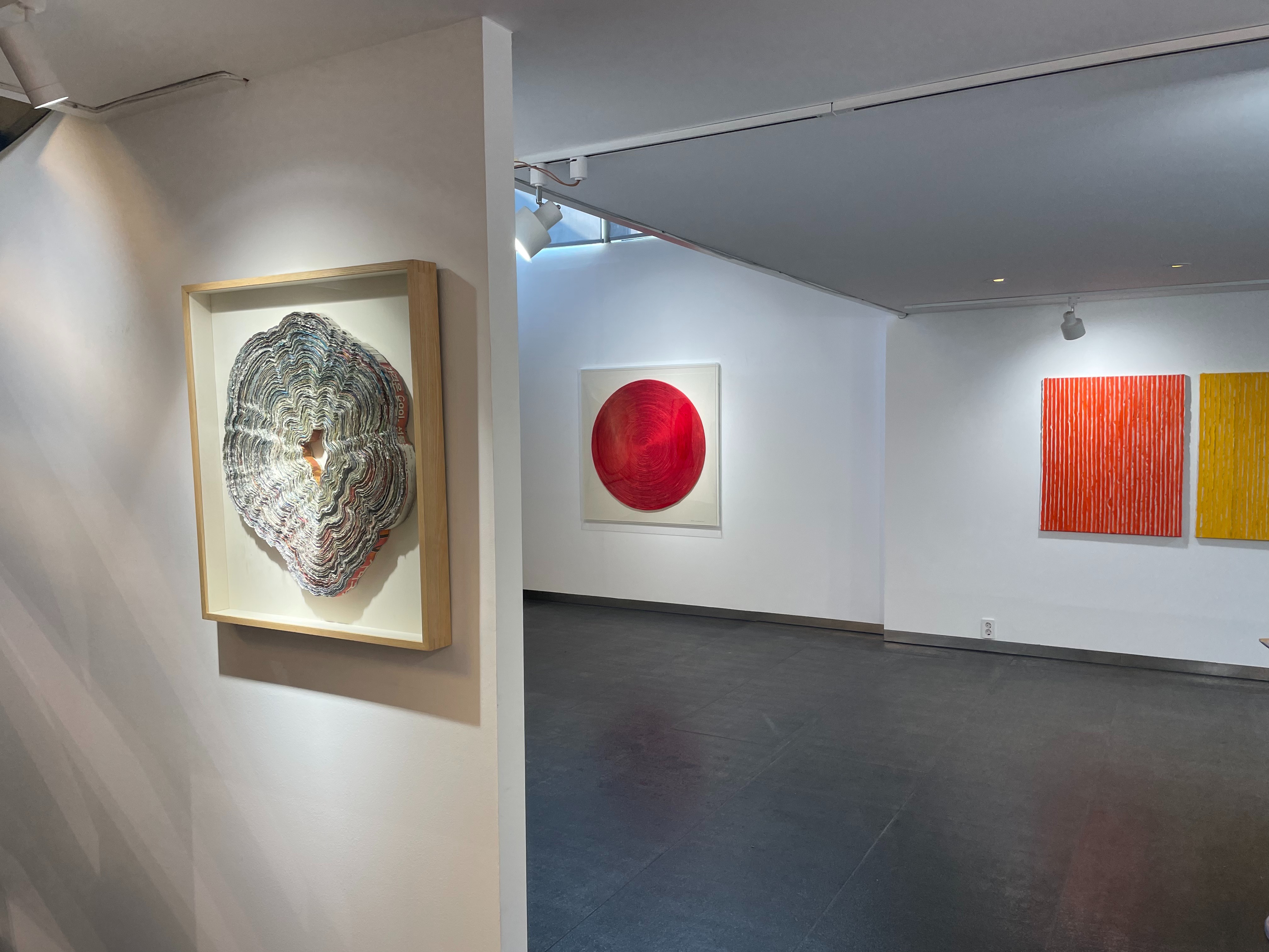 전시전경 · Exhibition view · (출처 = 갤러리전)