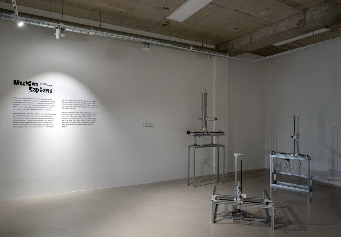 전시전경 · Exhibition view · (출처 = 로이갤러리)