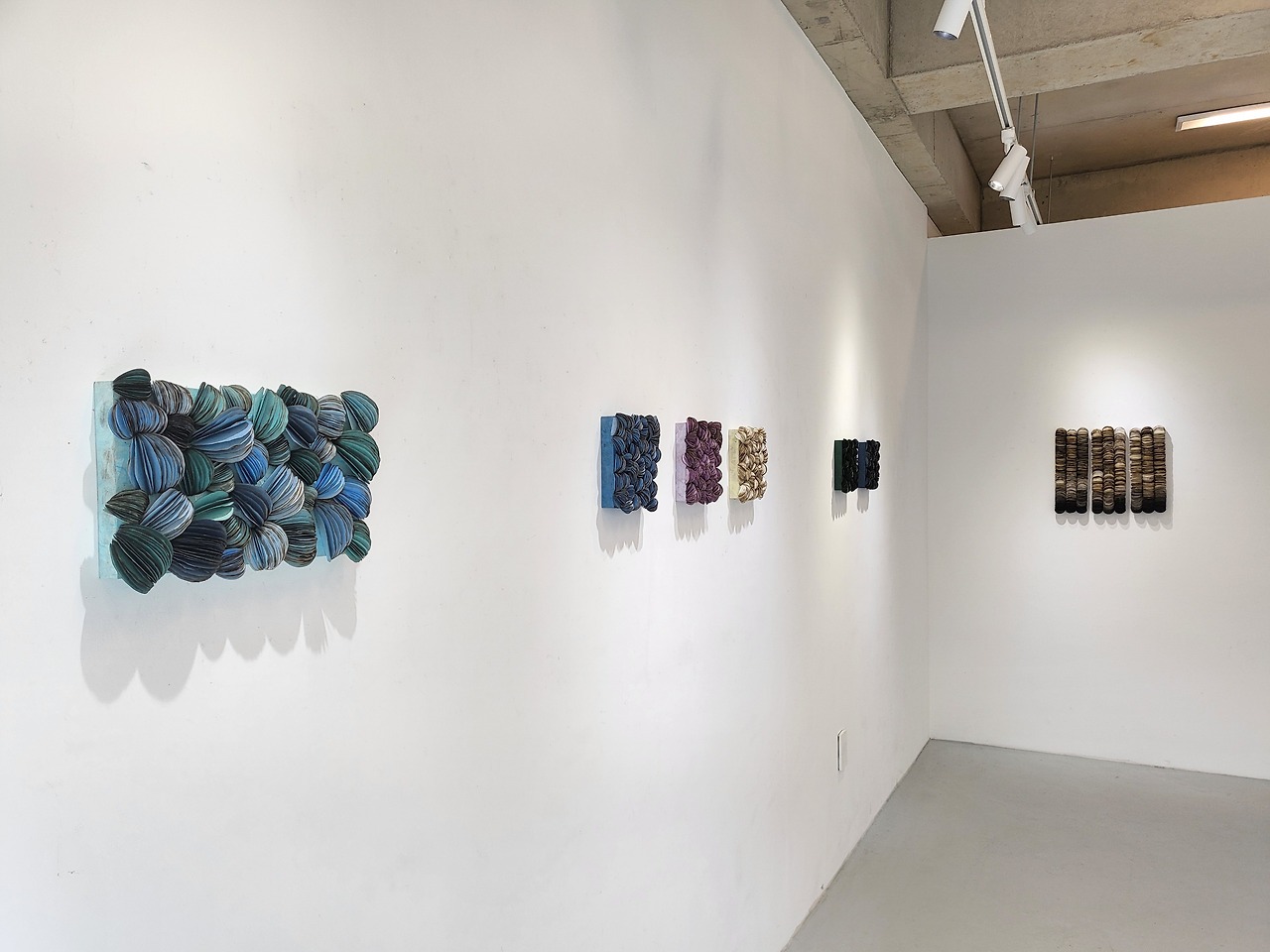 전시전경 · Exhibition view · (출처 = 하랑갤러리)