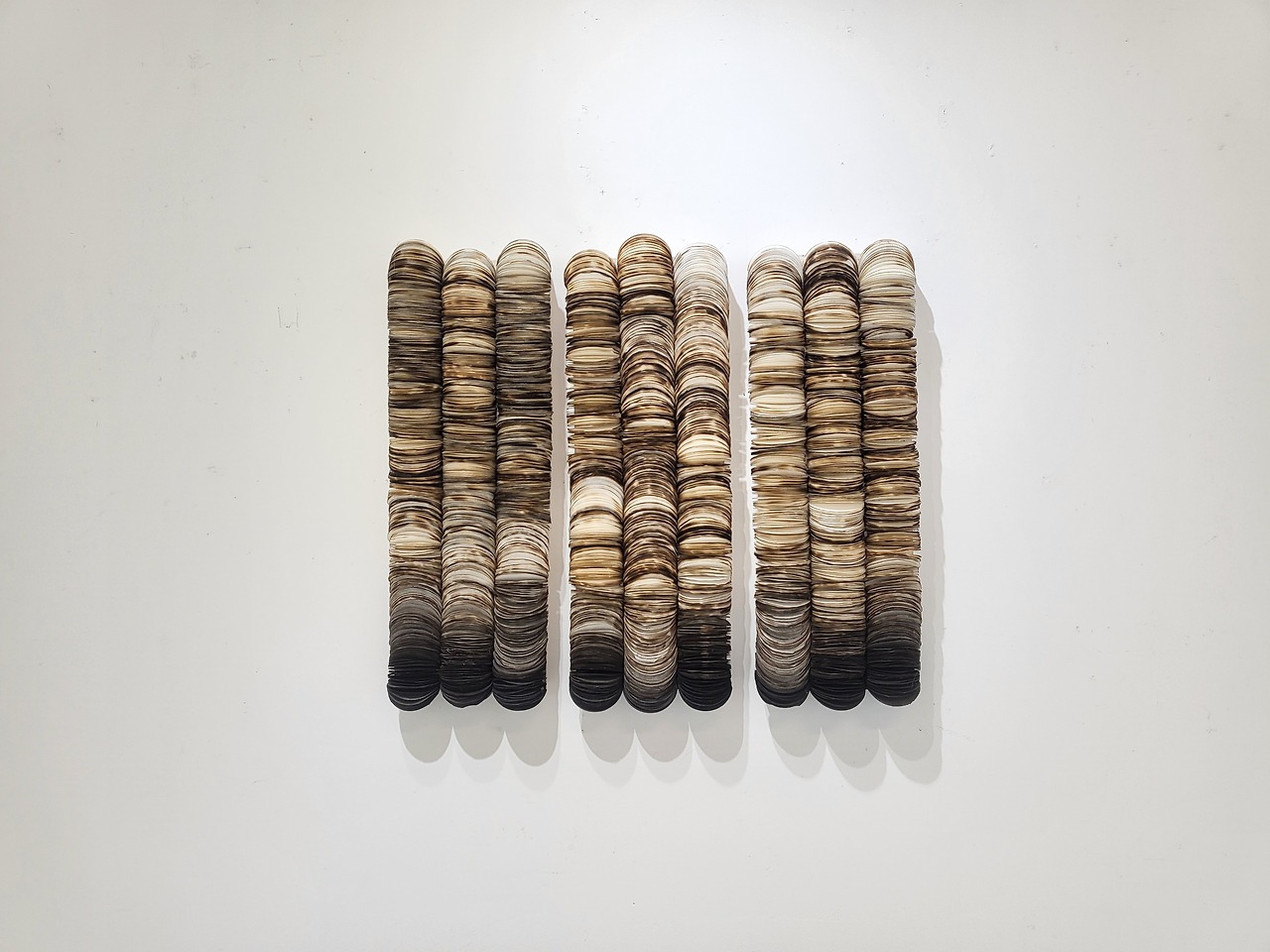 전시전경 · Exhibition view · (출처 = 하랑갤러리)