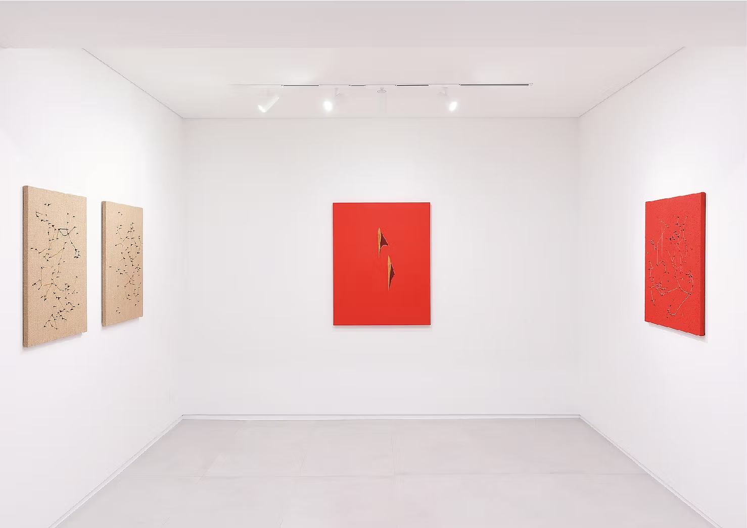 전시전경 · Exhibition view