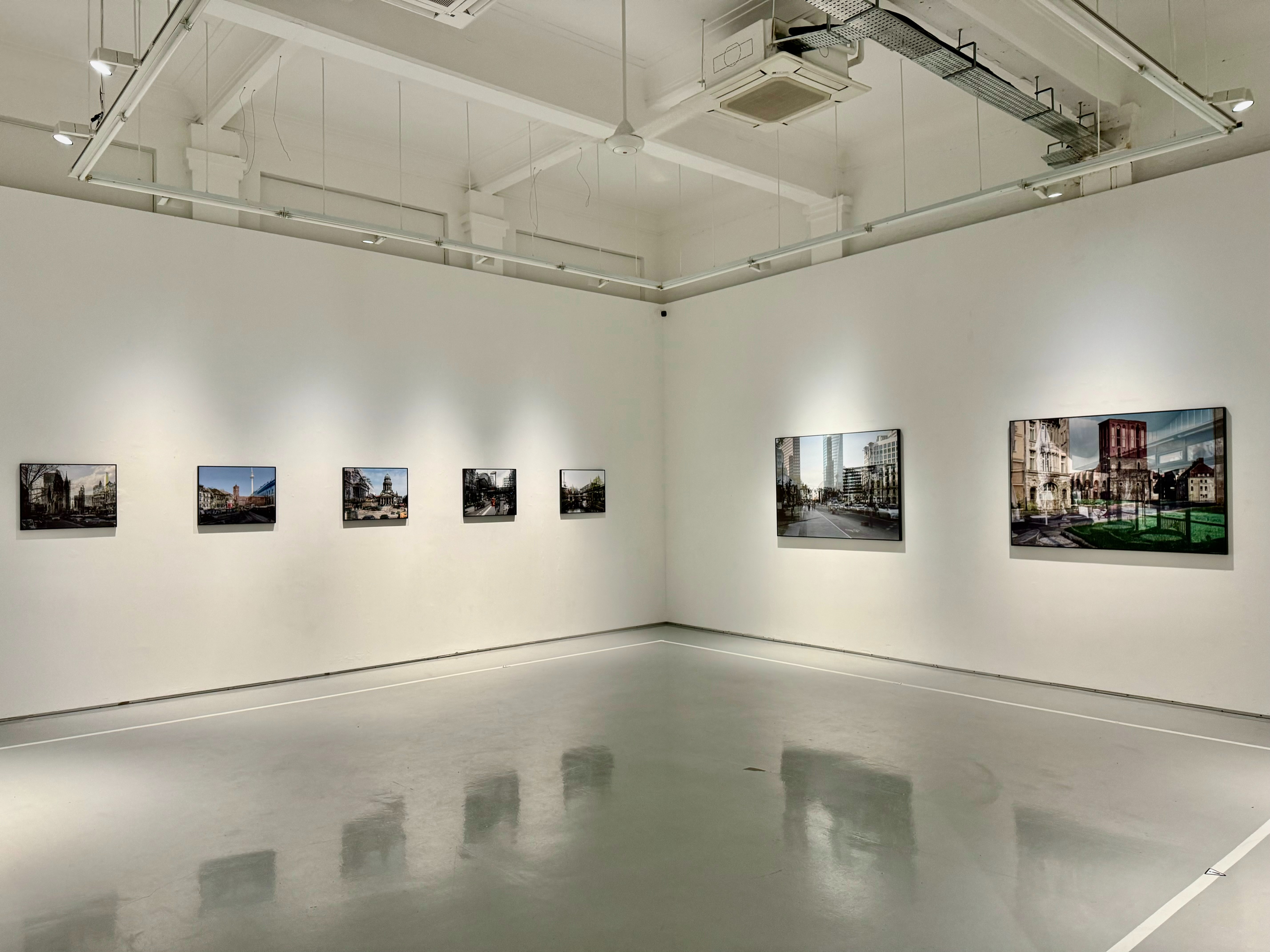 전시전경 · Exhibition view · (출처 = 더컬럼스갤러리)