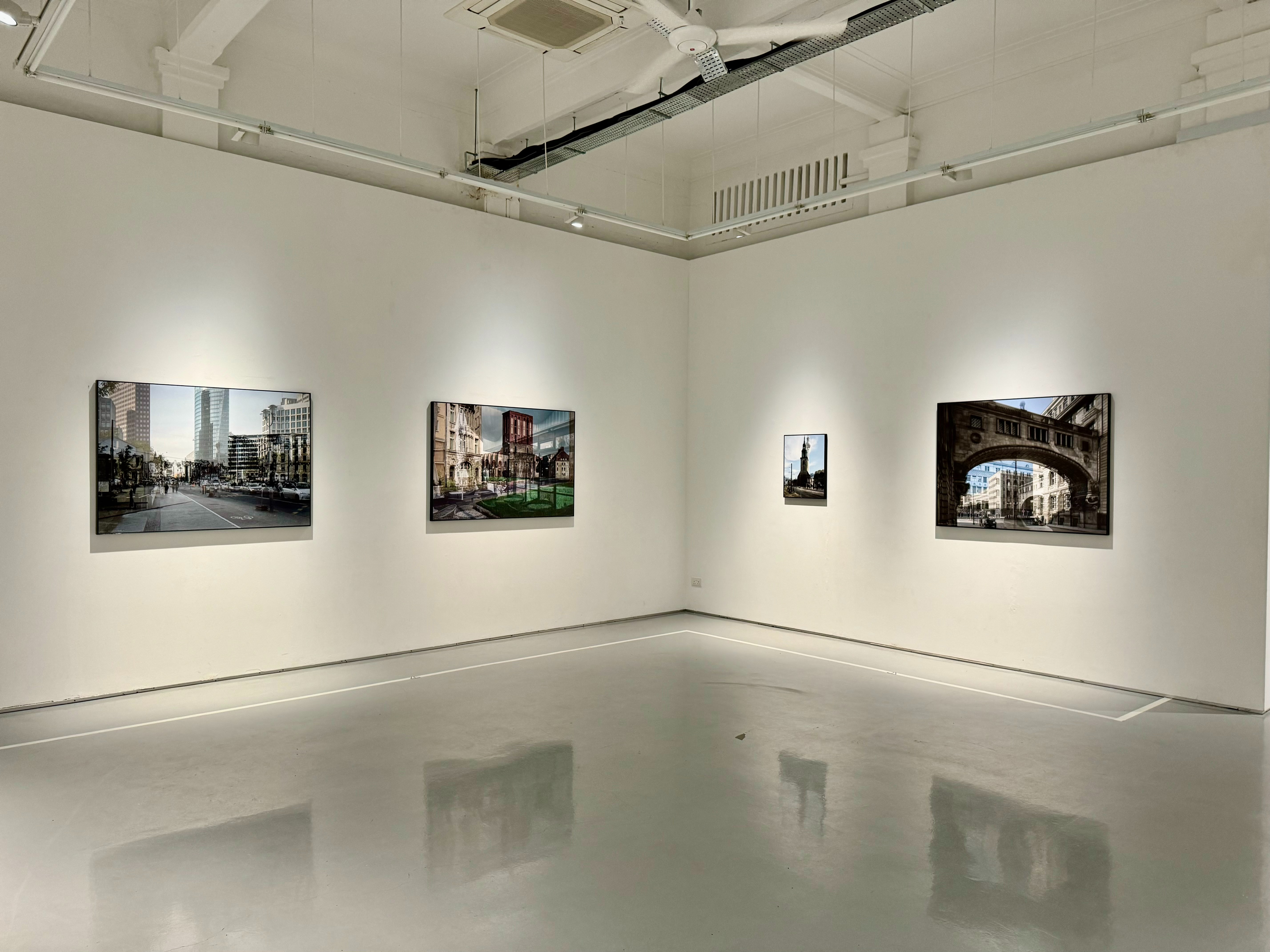 전시전경 · Exhibition view · (출처 = 더컬럼스갤러리)