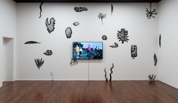 전시전경 · Exhibition view