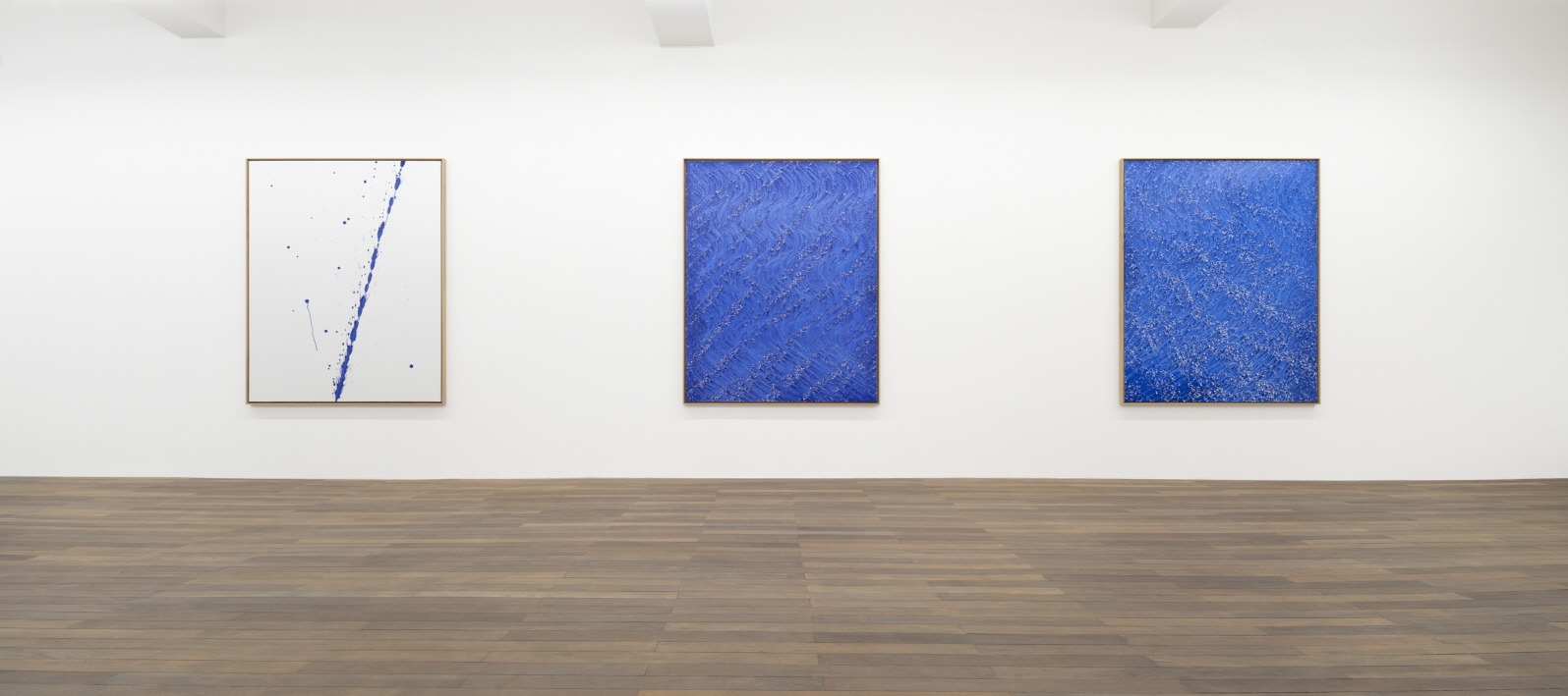 전시전경 · Exhibition view