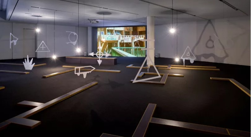 전시전경 · Exhibition view · 전시 전경: 김상태 사진 제공: 김아영 및 에르메스 재단