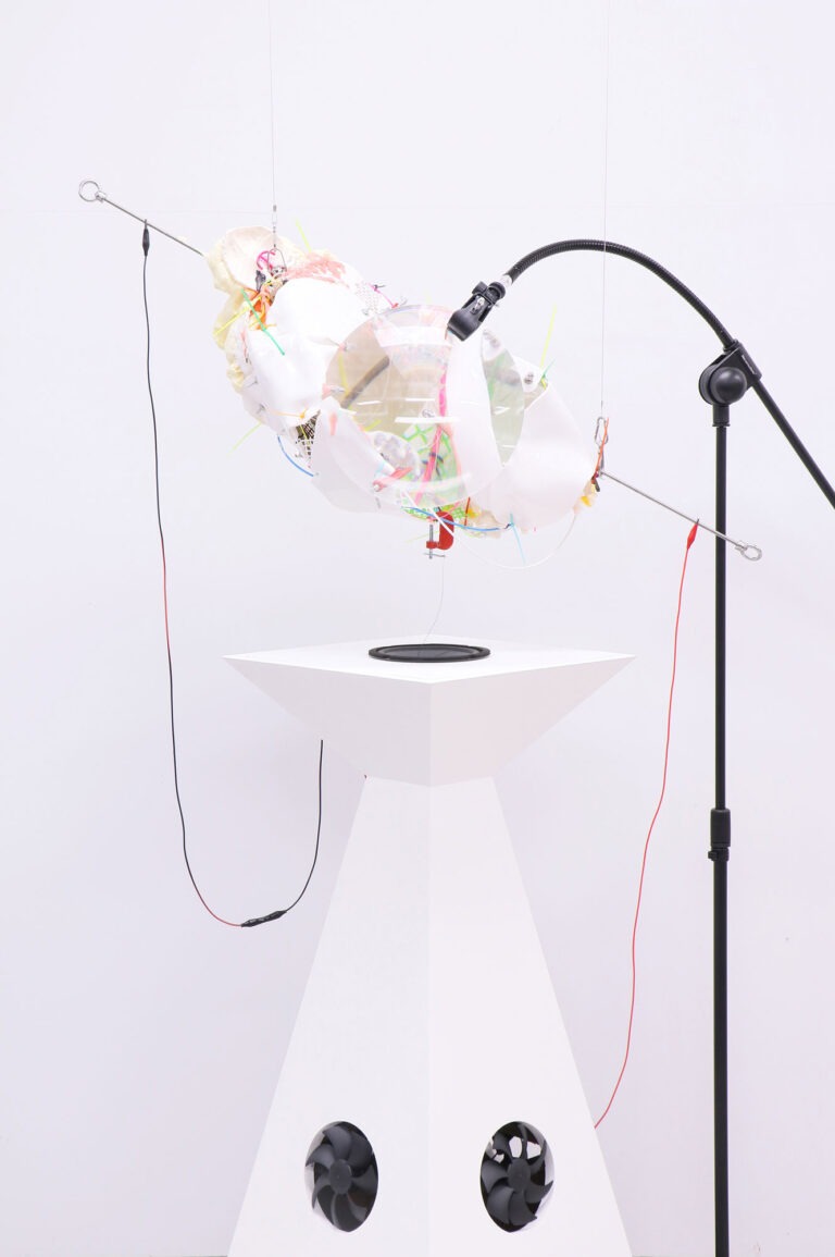 전시전경 · Exhibition view · 출처:이지훈,갤러리플레이리스트