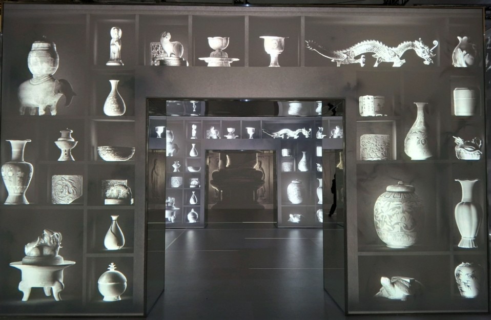 전시전경 · Exhibition view