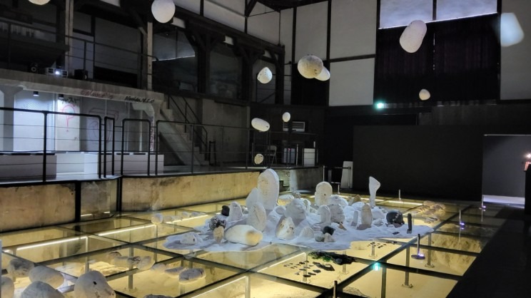 전시전경 · Exhibition view