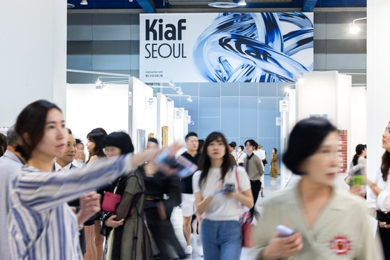 전시전경 · Exhibition view