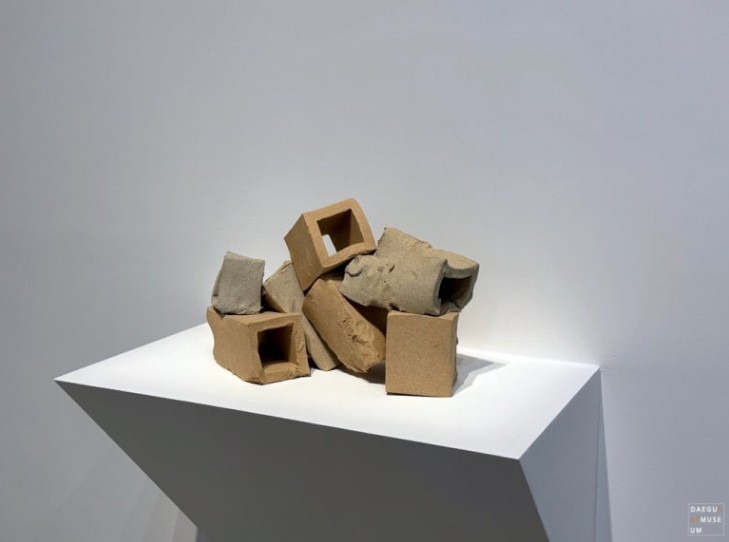 전시전경 · Exhibition view