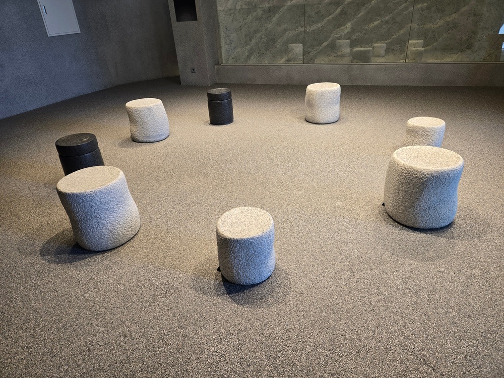 전시전경 · Exhibition view · 출처 : 스페이스 톤