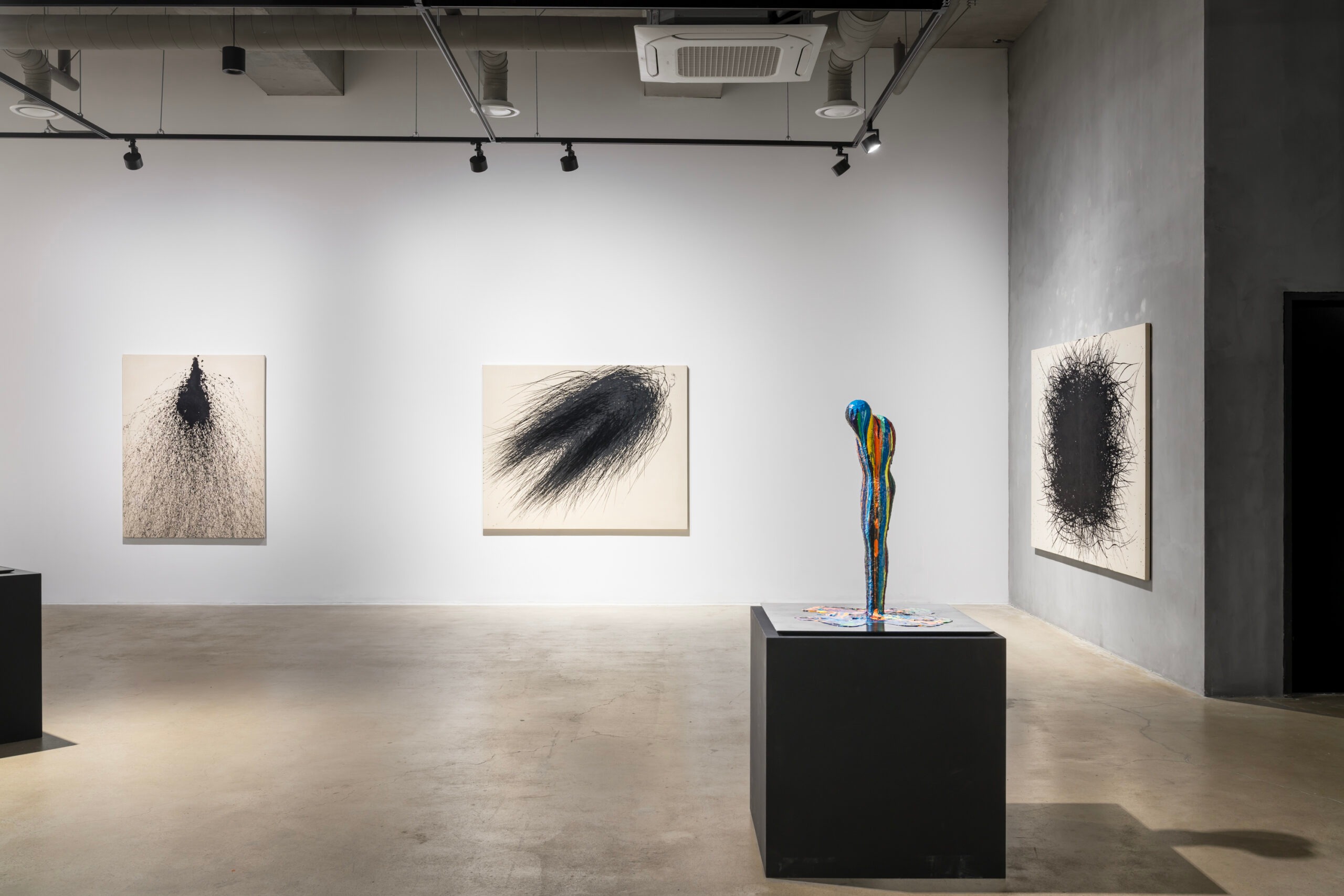 전시전경 · Exhibition view