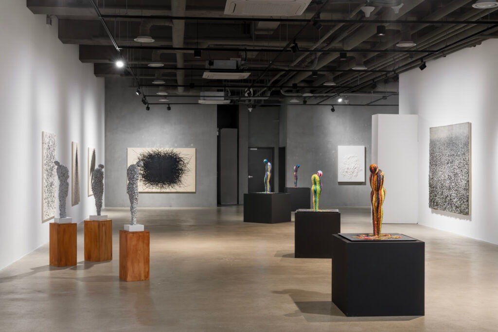 전시전경 · Exhibition view · 출처: 아트스페이스3