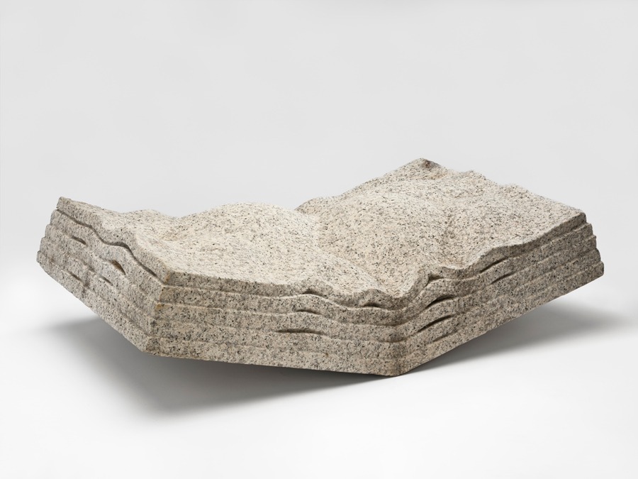 적 · 포천석 · 20×70×45cm · 1979 · 전국광 · 서울시립미술관 소장