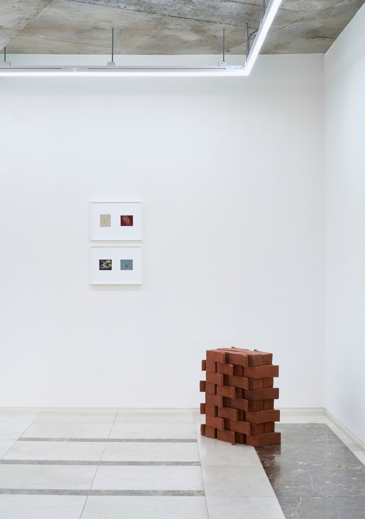 전시전경 · Exhibition view · Murmuring objects, 2026, installation view