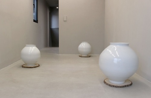 전시전경 · Exhibition view