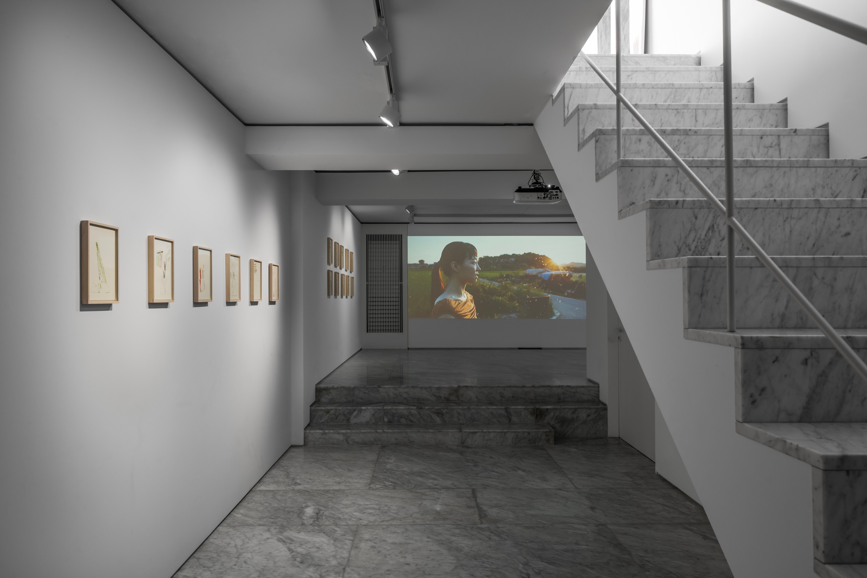전시전경 · Exhibition view · Installation view of Bek Hyunjin: Seoul Syntax at PKM+  Courtesy of PKM Gallery