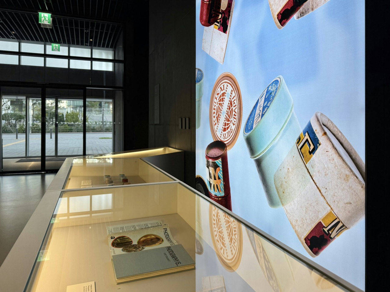 전시전경 · Exhibition view · < 사진집 >포토 디스커버리 프로젝트