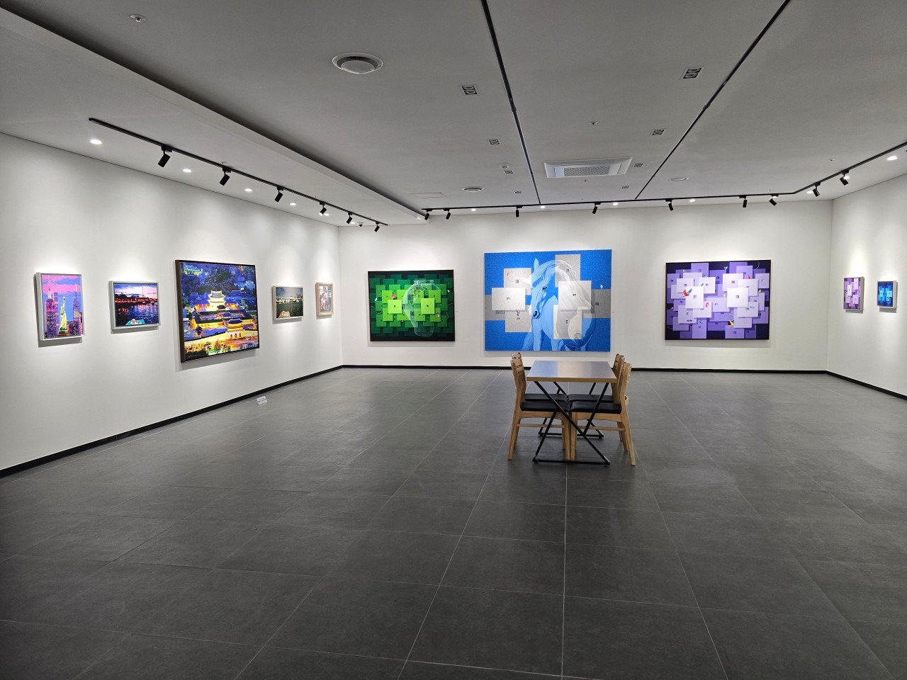 전시전경 · Exhibition view