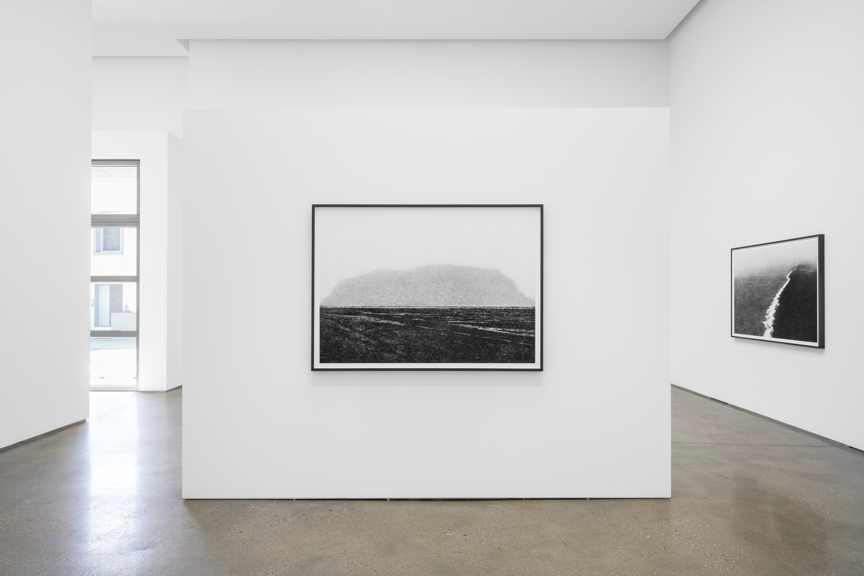 전시전경 · Exhibition view · Installation view of Jungjin Lee: Unseen/Thing at PKM & PKM+  Courtesy of PKM Gallery.